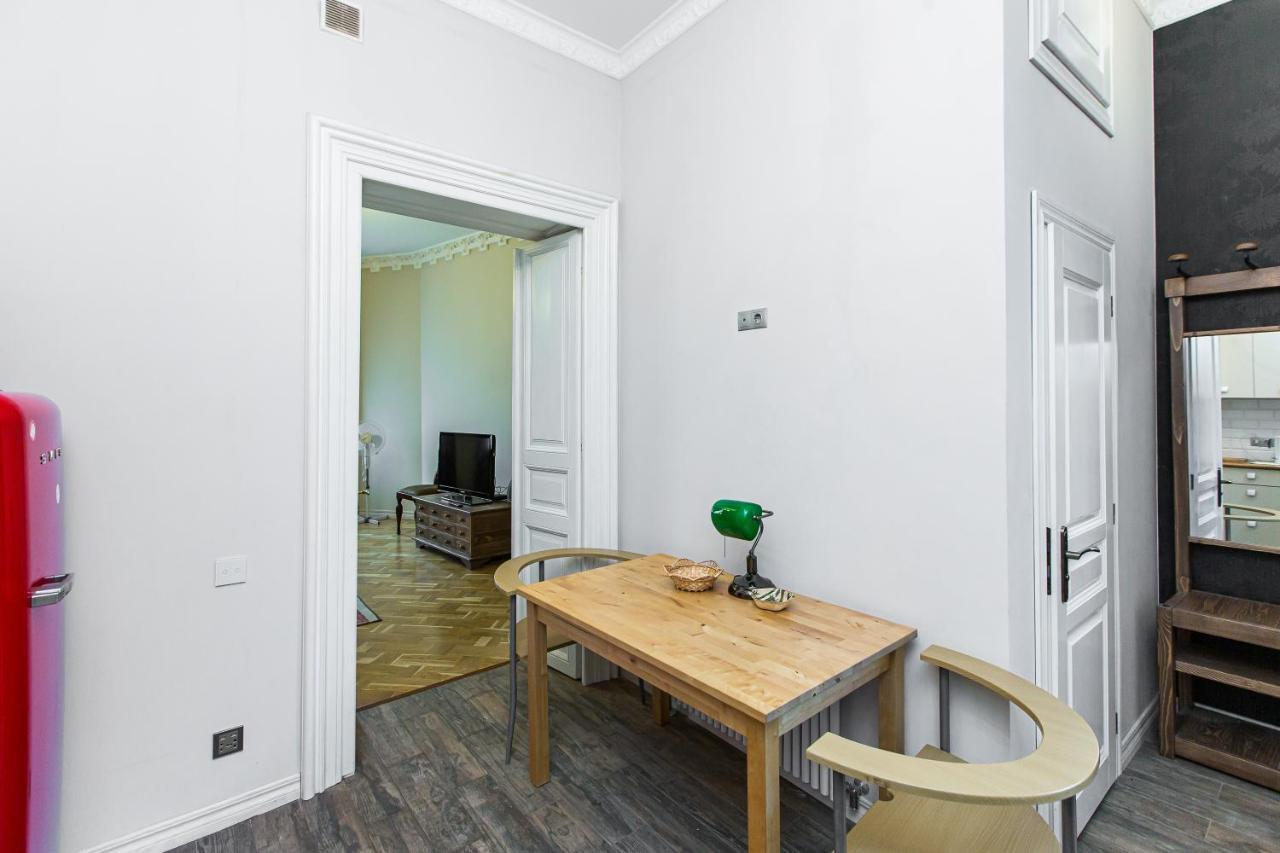 Австрійська Квартира В Центрі На Вулиці Михальчука 5 Lemberg Exterior foto